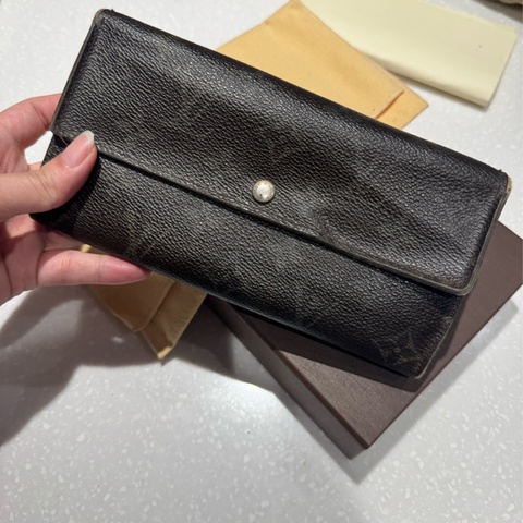 Lv 老花長夾