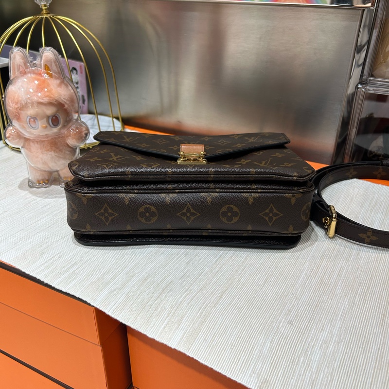 Lv Metis pochette monogram-5