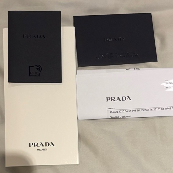 PRADA 尼龍手提包-13