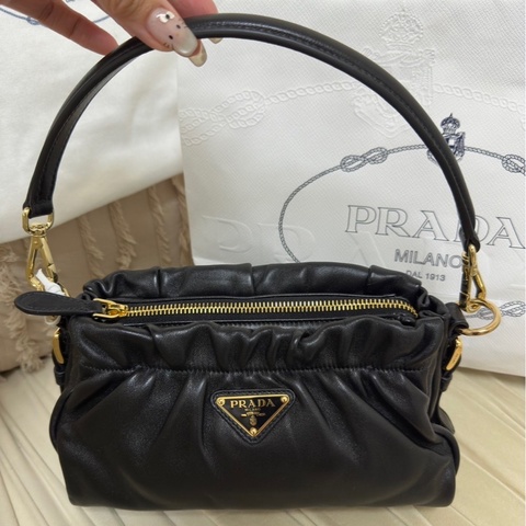 東京Prada 青山&伊勢丹店限定包款 羊皮包包