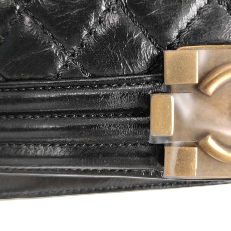 CHANEL BOY 中號 黑色羊皮菱格紋縫斜背包肩背包 金色五金-9