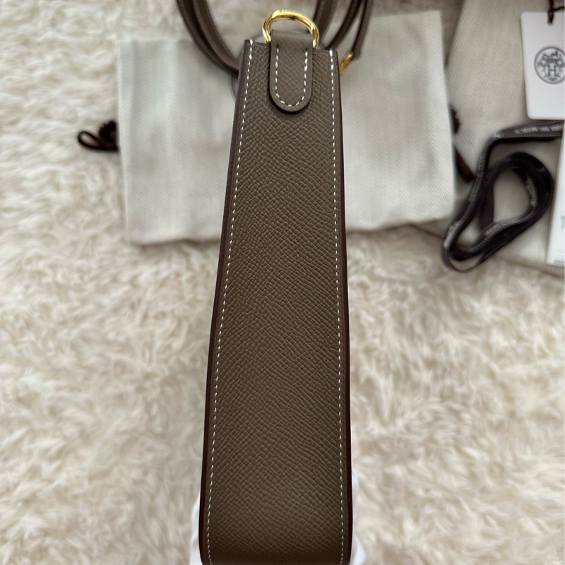 全新 Hermes 2025 k刻 Mini Evelyne 大象灰金釦 全皮背帶 (東京購入)-9