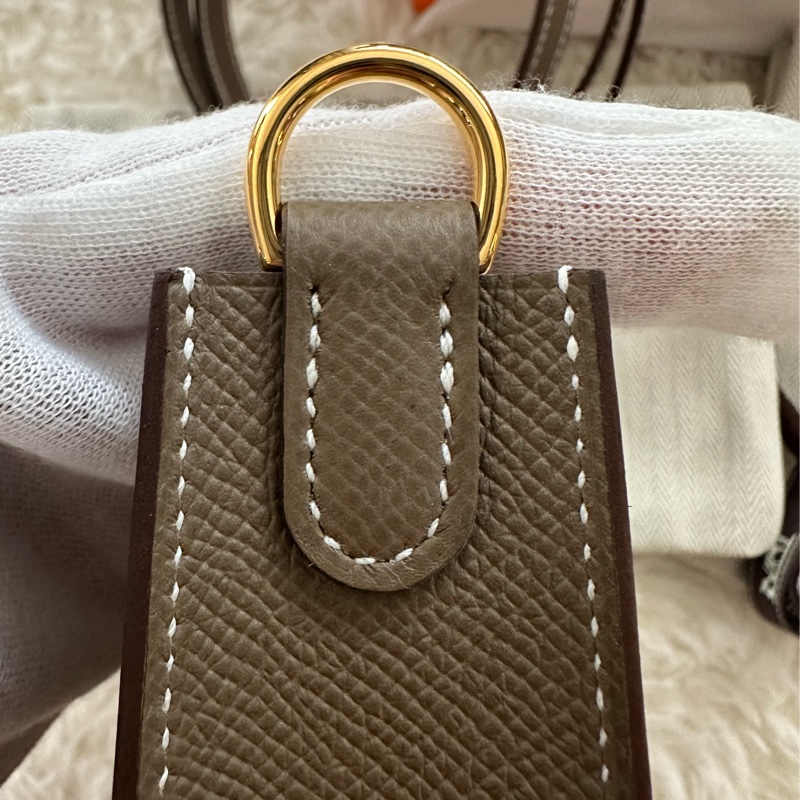 全新 Hermes 2025 k刻 Mini Evelyne 大象灰金釦 全皮背帶 (東京購入)-11