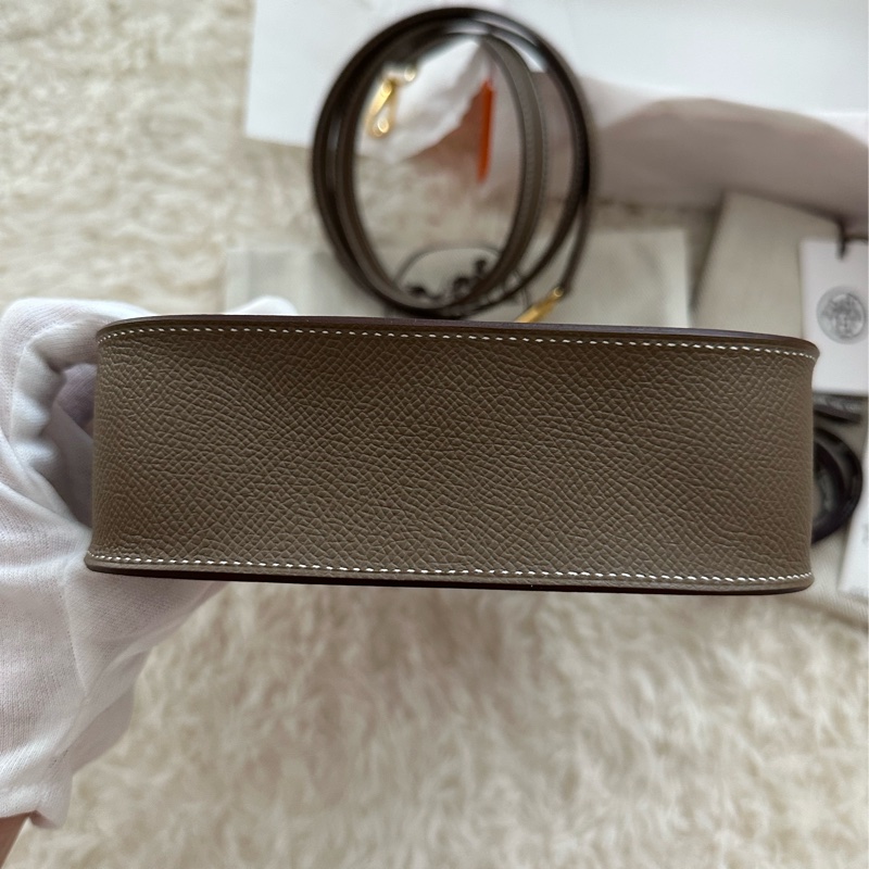 全新 Hermes 2025 k刻 Mini Evelyne 大象灰金釦 全皮背帶 (東京購入)-12