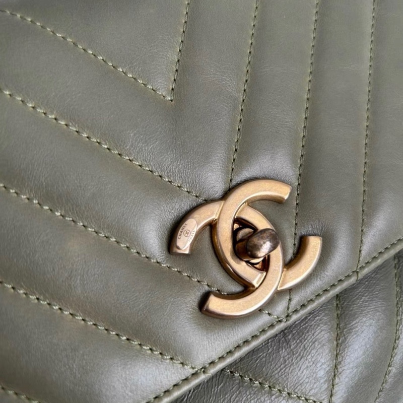 Chanel Chevron Quilted Medium Coco Handle Bag With Lizard Top Handle-4