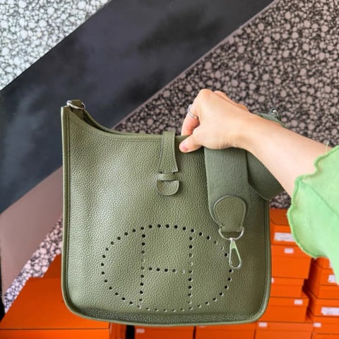 98❤️ Hermes Evelyne 29 稀少絕版橄欖色 P刻