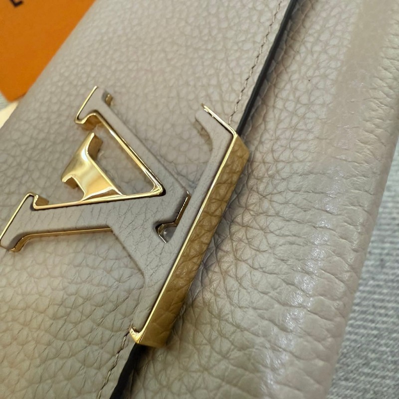Lv capucines 長夾芯片款-24