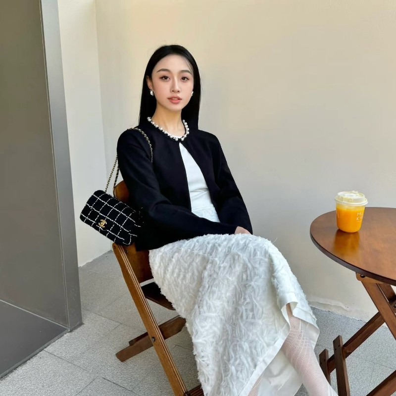 Chanel 23K 黑色毛呢金球woc芯片款-2