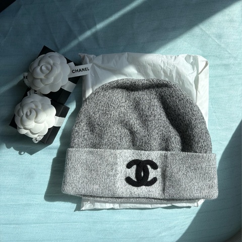 全新 雙C logo 灰色雙色Chanel logo 毛帽/冷帽