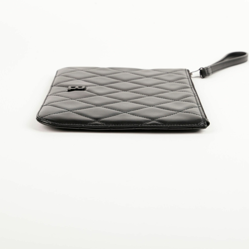 BALENCIAGA 617787 B 標誌絎縫手包-9
