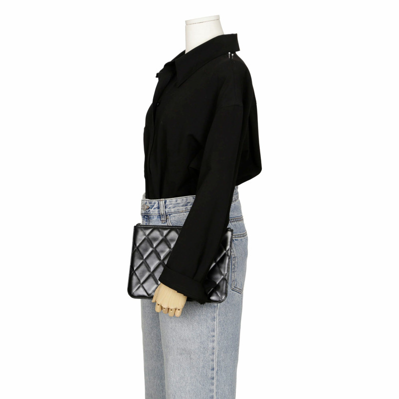 BALENCIAGA 617787 B 標誌絎縫手包-12