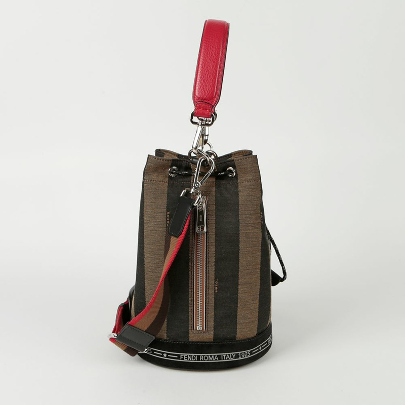 FENDI Montrezor 水桶斜背包-7