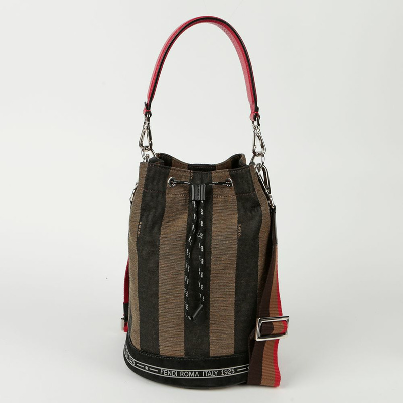 【包稅】FENDI 蒙特雷霍水桶肩斜背包-1