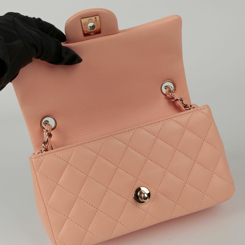 CHANEL 經典新款迷你翻蓋肩斜背包-8