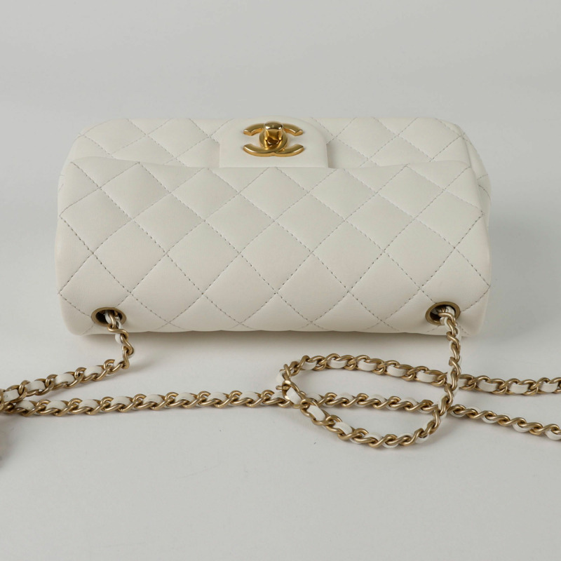 CHANEL Golden Ball 新款迷你肩斜背包-5