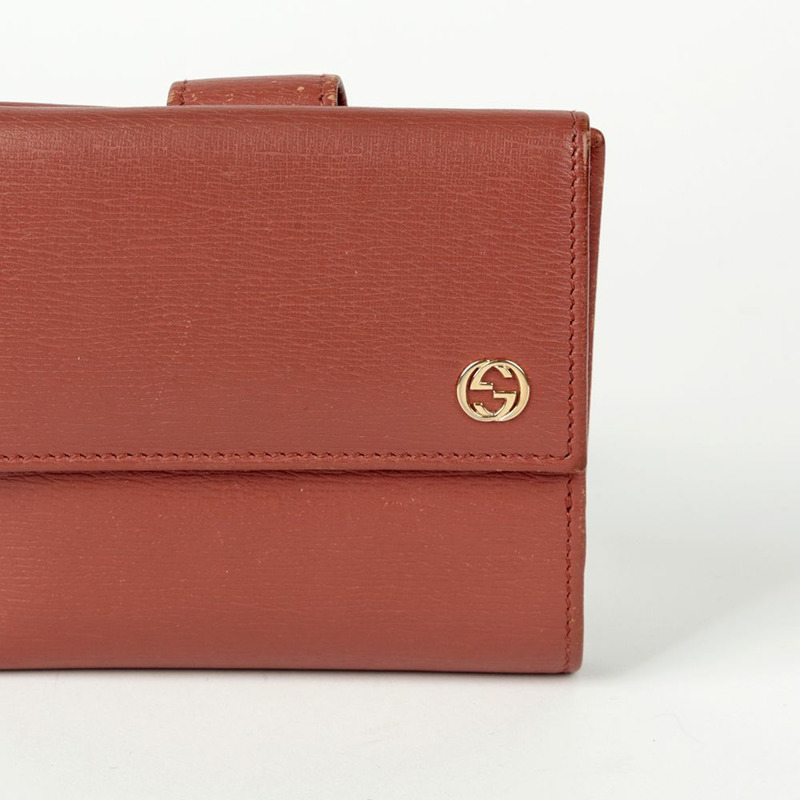 GUCCI 互扣式翻蓋中型錢包-2