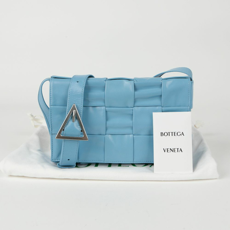 BOTTEGA VENETA 中號卡式斜背包-0
