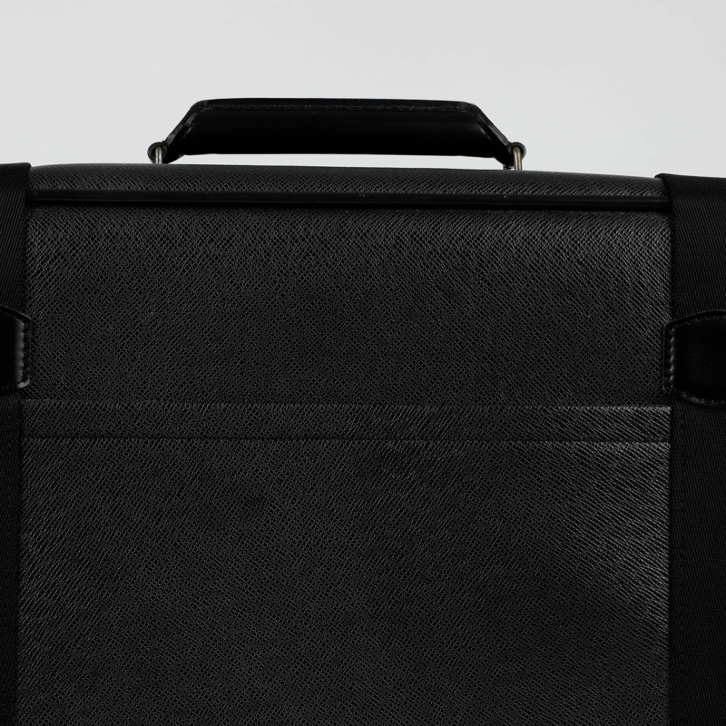 LOUIS VUITTON Taiga Satellite 53 手提包-1