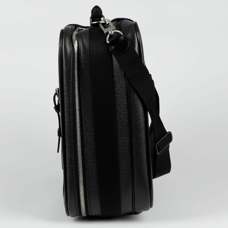 LOUIS VUITTON Taiga Satellite 53 手提包-8