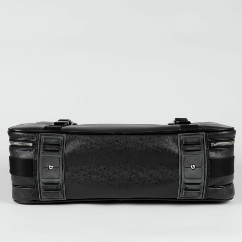 LOUIS VUITTON Taiga Satellite 53 手提包-10