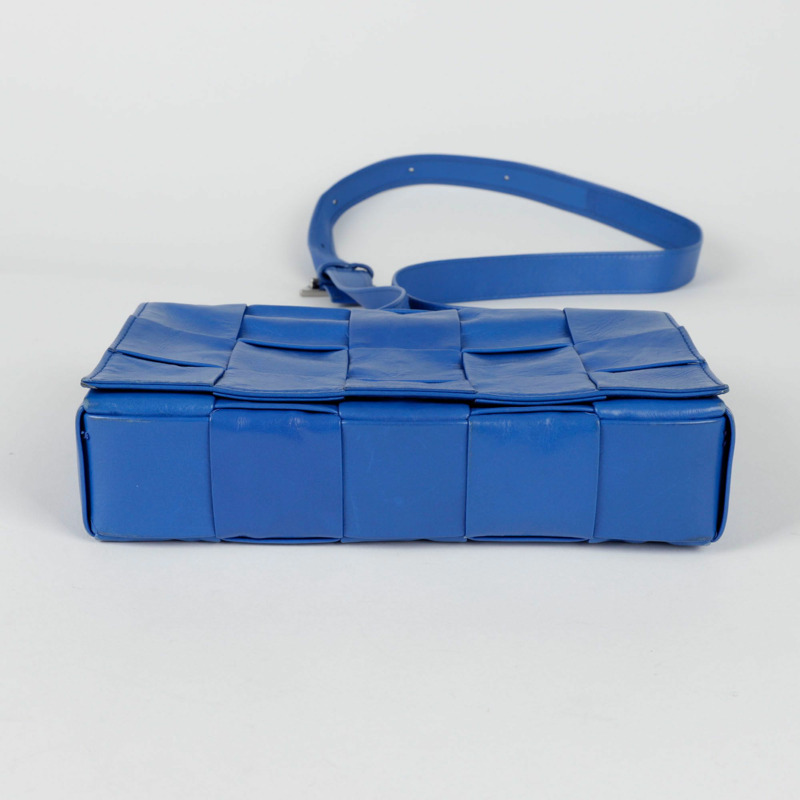 BOTTEGA VENETA Cassette 中型單肩斜背包-8