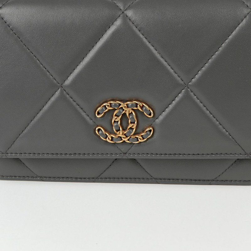 CHANEL 19 WOC 手提包與斜背包-2