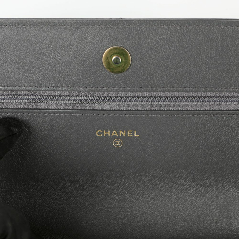 CHANEL 19 WOC 手提包與斜背包-10
