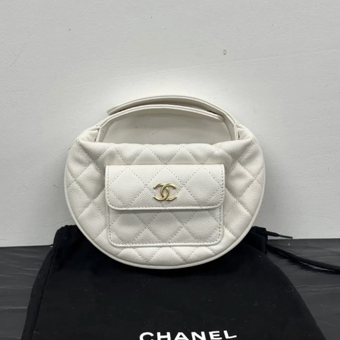 CHANEL 23b白色金扣呼啦圈18*10*7 全新閒置配件塵袋