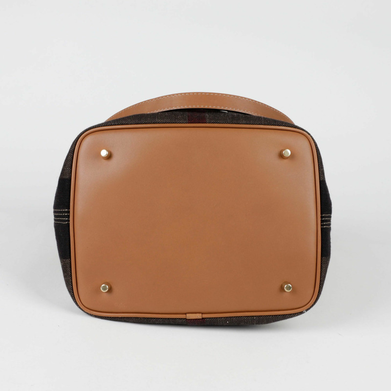 BURBERRY Ashby Hobo 中型托特單肩包 3945742-7