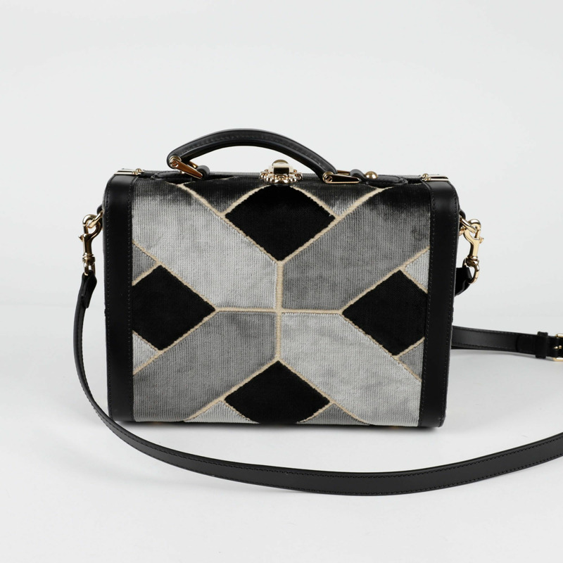 GUCCI Savoy 化妝包手提單肩包-4