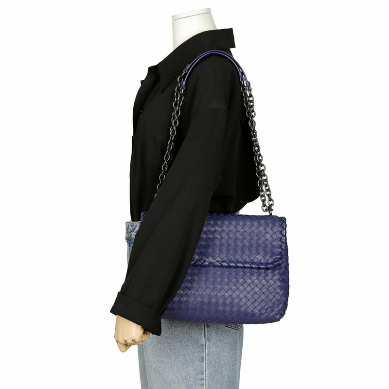 BOTTEGA VENETA Olympe 大單肩斜背包-12