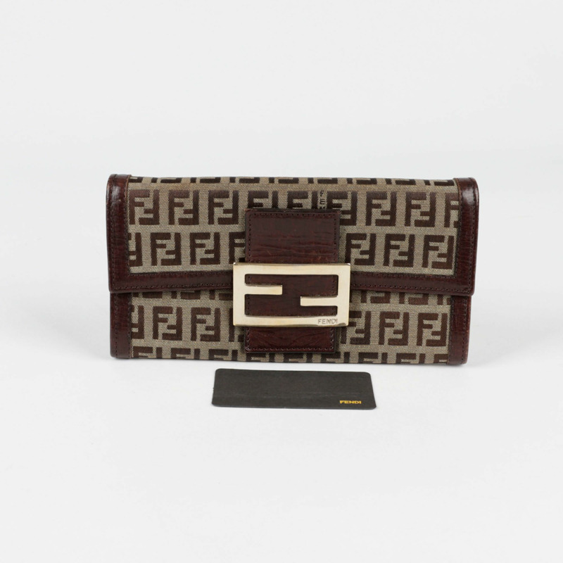 FENDI Juka 長版皮夾-0