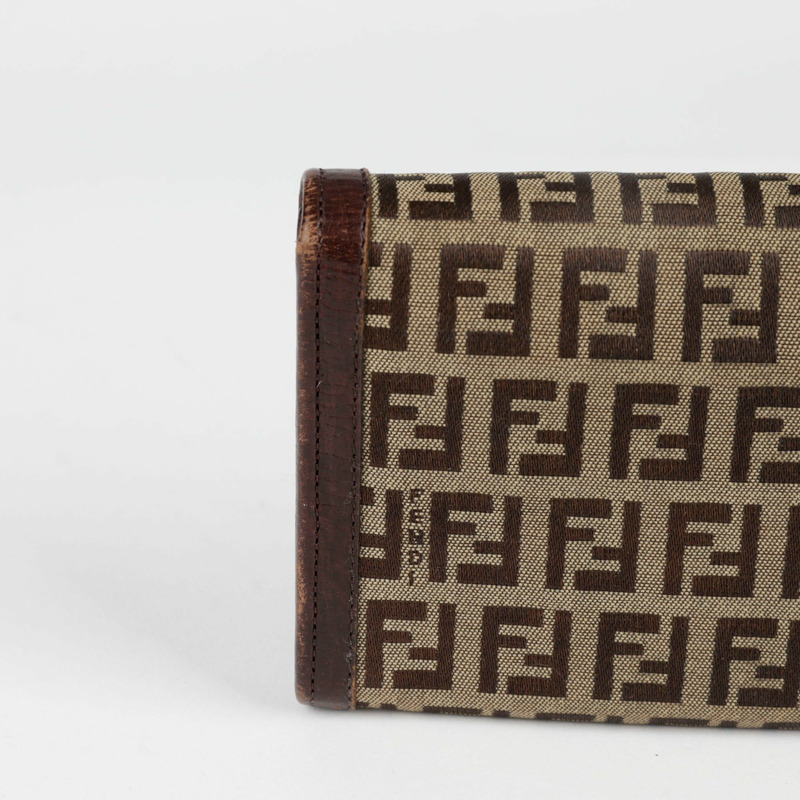 FENDI Juka 長版皮夾-4