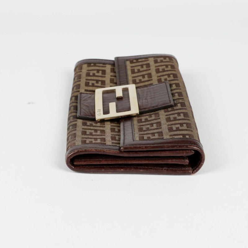FENDI Juka 長版皮夾-8