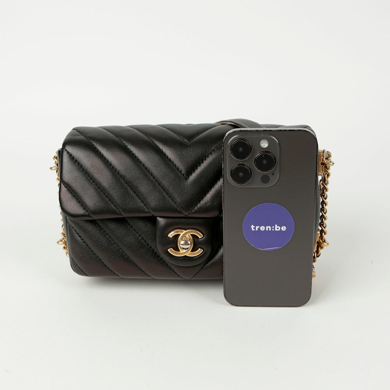 CHANEL 鏈條環繞迷你翻蓋單肩包-9