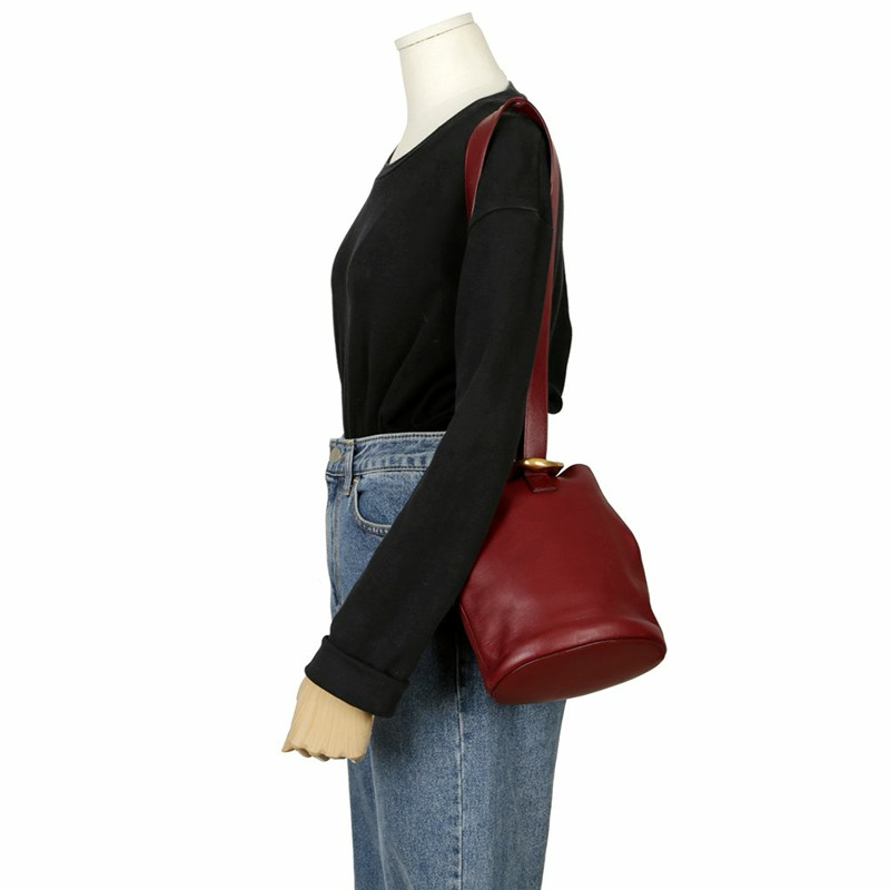 BOTTEGA VENETA Drop Bucket 肩背包-11