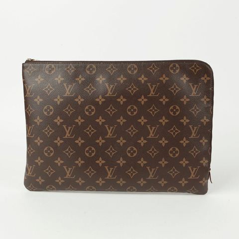 LOUIS VUITTON Etui Voyagе GM 手拿包