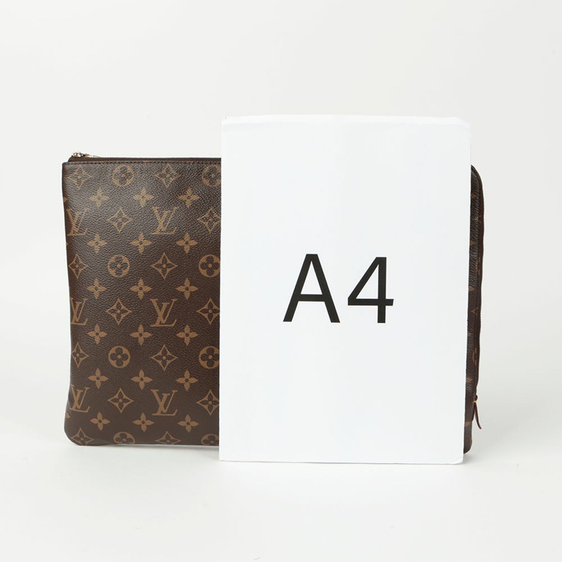 LOUIS VUITTON Etui Voyagе GM 手拿包-6