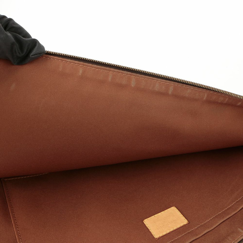 LOUIS VUITTON Etui Voyagе GM 手拿包-7