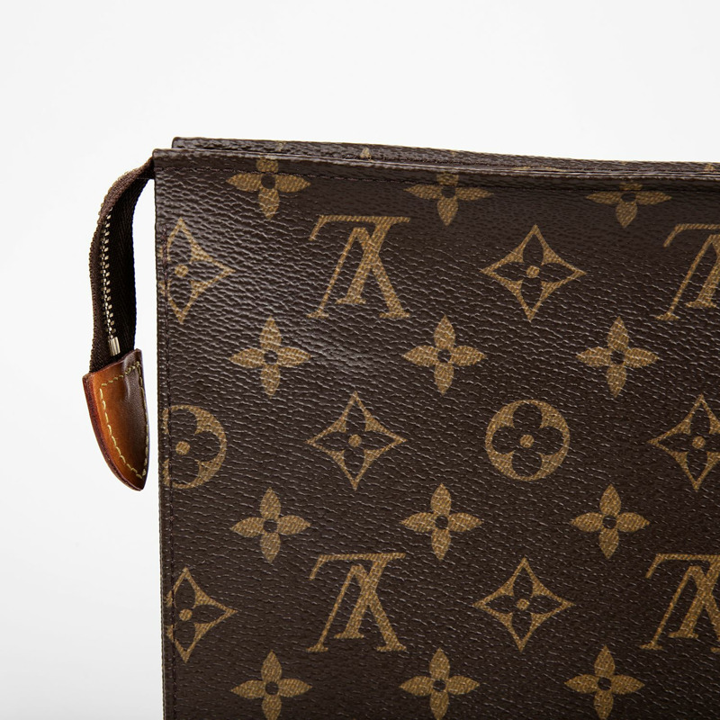 LOUIS VUITTON Pochette 廁所 26 袋 M47542-2