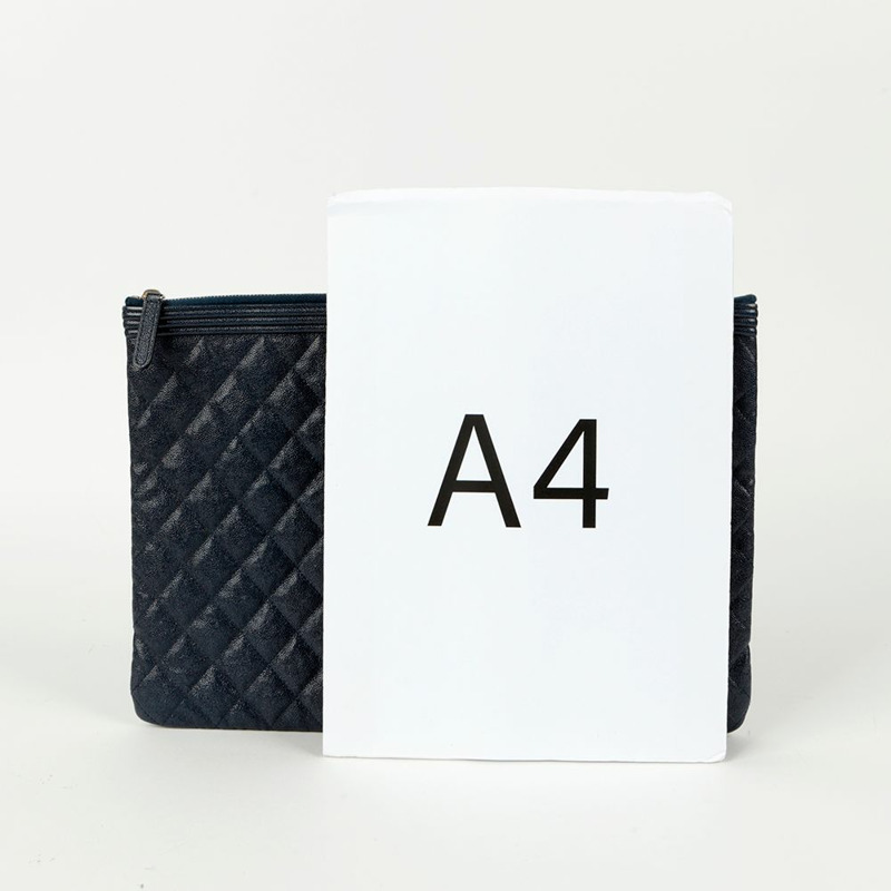 CHANEL Caviar Boy 大號手包 A84407-10