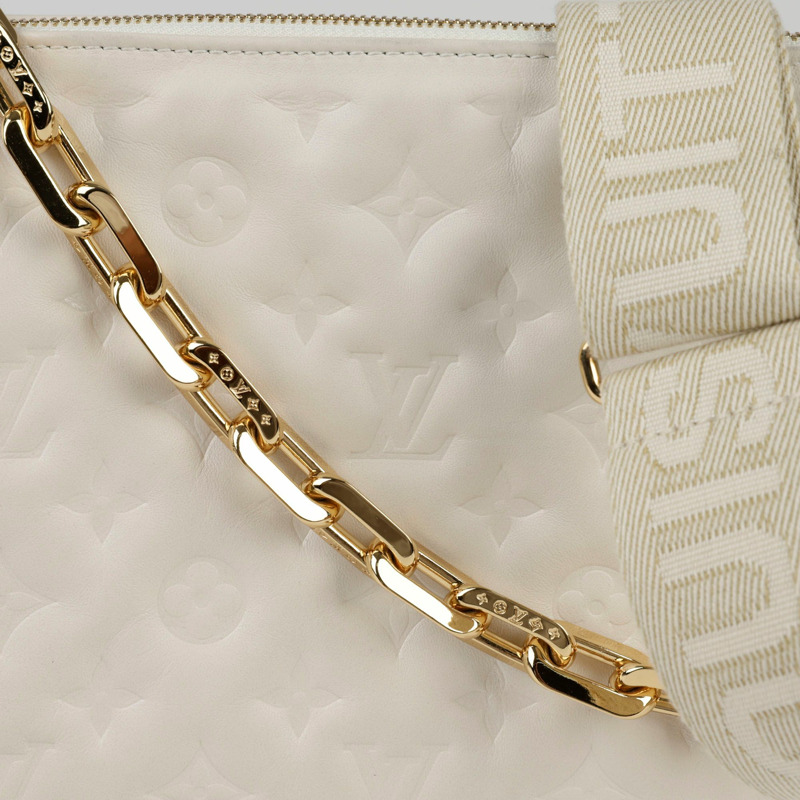LOUIS VUITTON Coussin PM 尺寸手拿包-1