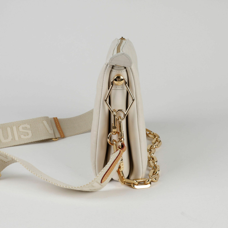 LOUIS VUITTON Coussin PM 尺寸手拿包-4