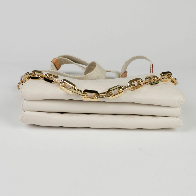 【包稅】LOUIS VUITTON Coussin PM 尺寸手拿單肩包-5