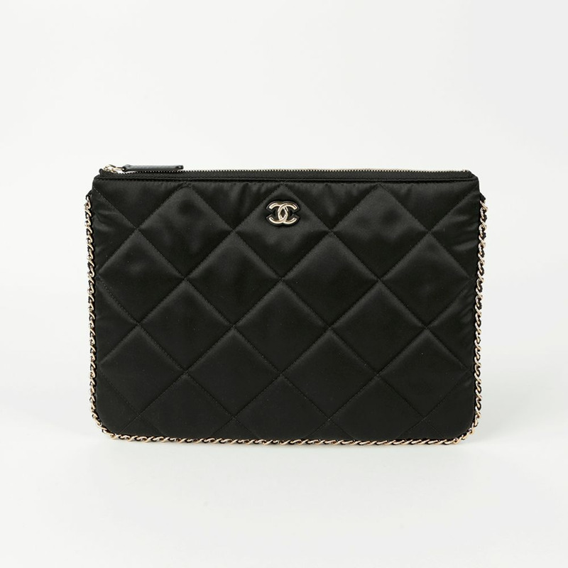 CHANEL CC 標誌鏈條裝飾手包-1