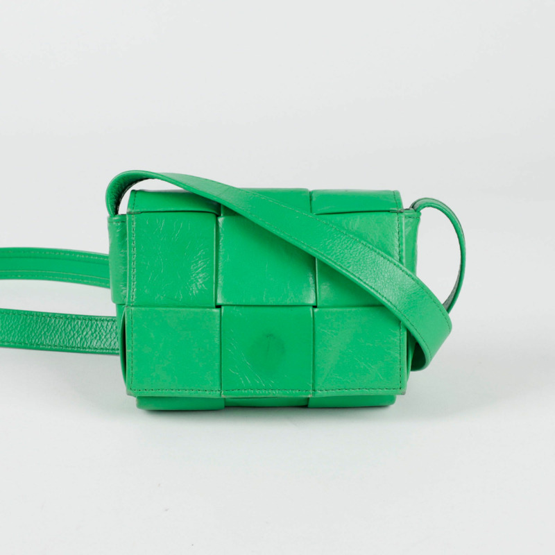 BOTTEGA VENETA Candy Cassette 迷你斜背包 667048-0