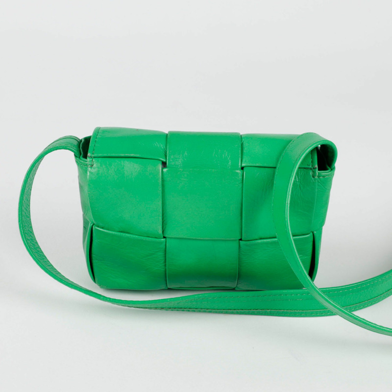BOTTEGA VENETA Candy Cassette 迷你斜背包 667048-2