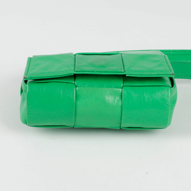 BOTTEGA VENETA Candy Cassette 迷你斜背包 667048-5