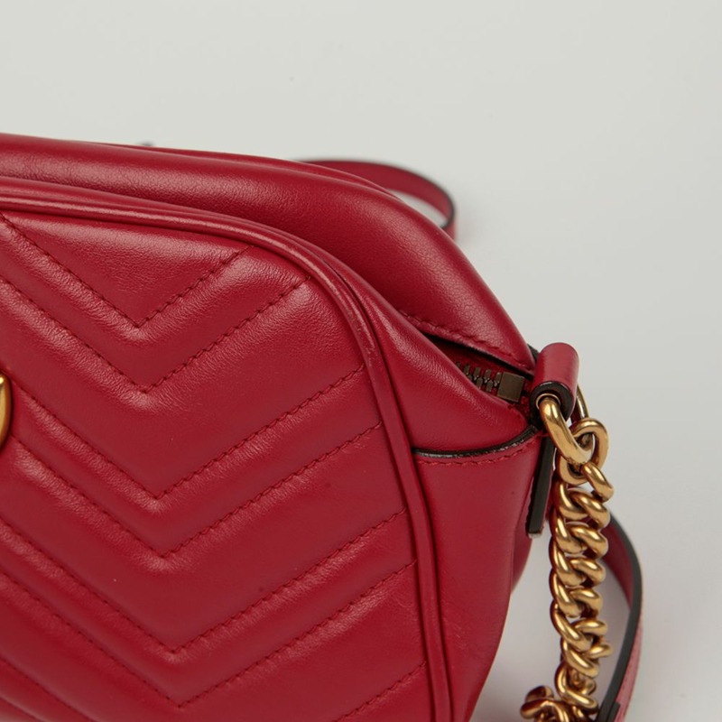 GUCCI GG Marmont 小號斜背肩背包-2