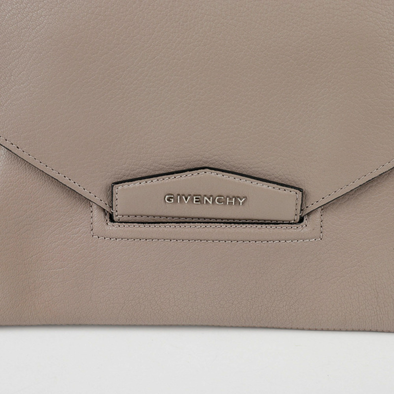 GIVENCHY Antigona 中型信封手拿包-1